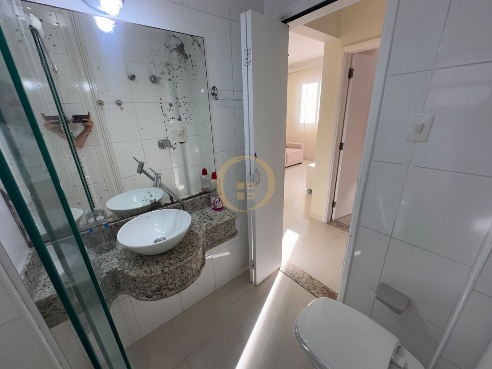 Apartamento na Praia das Pitangueiras, Guarujá - SP