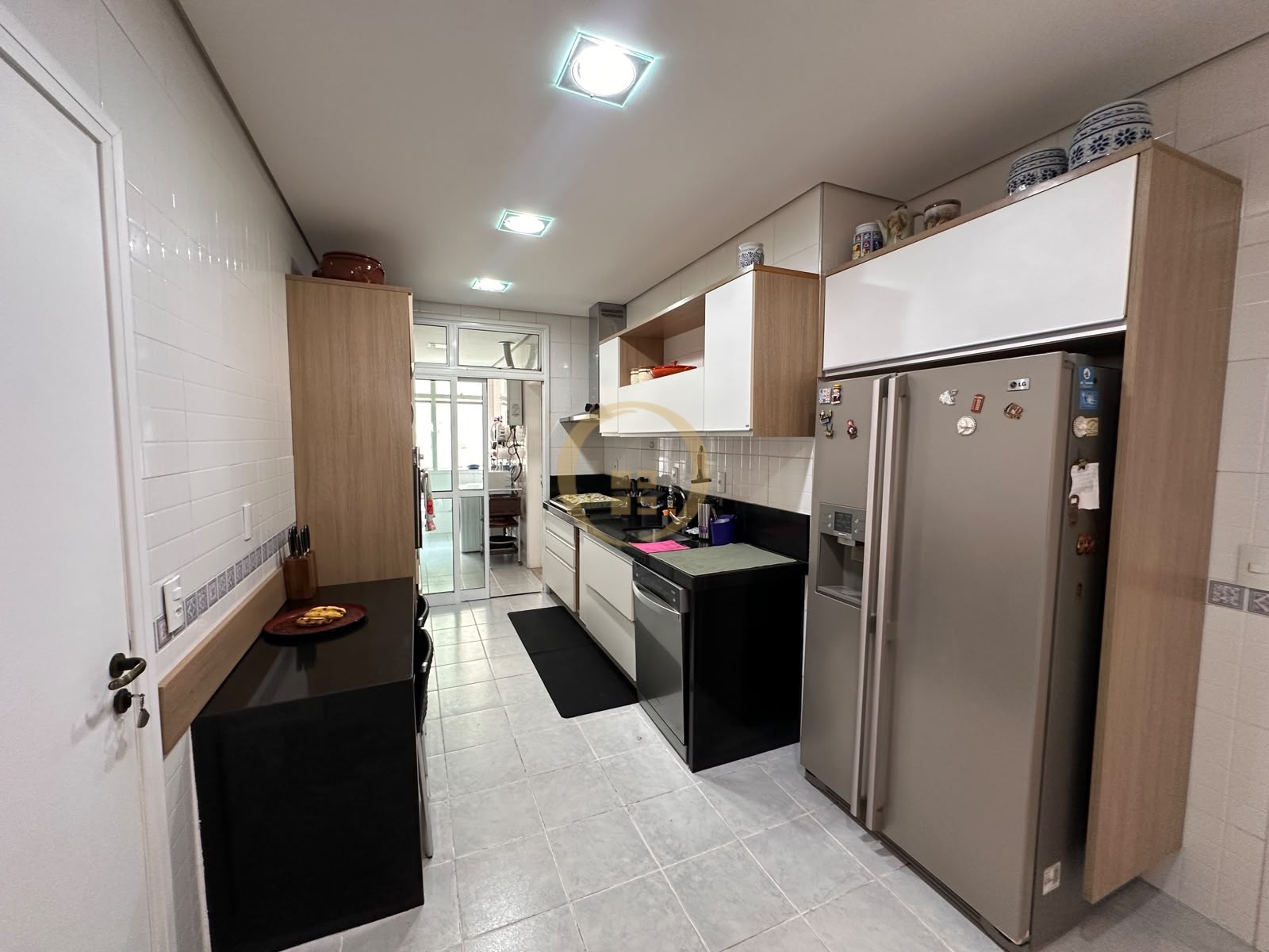 Apartamento Frente ao Mar nas Pitangueiras, Guarujá - SP