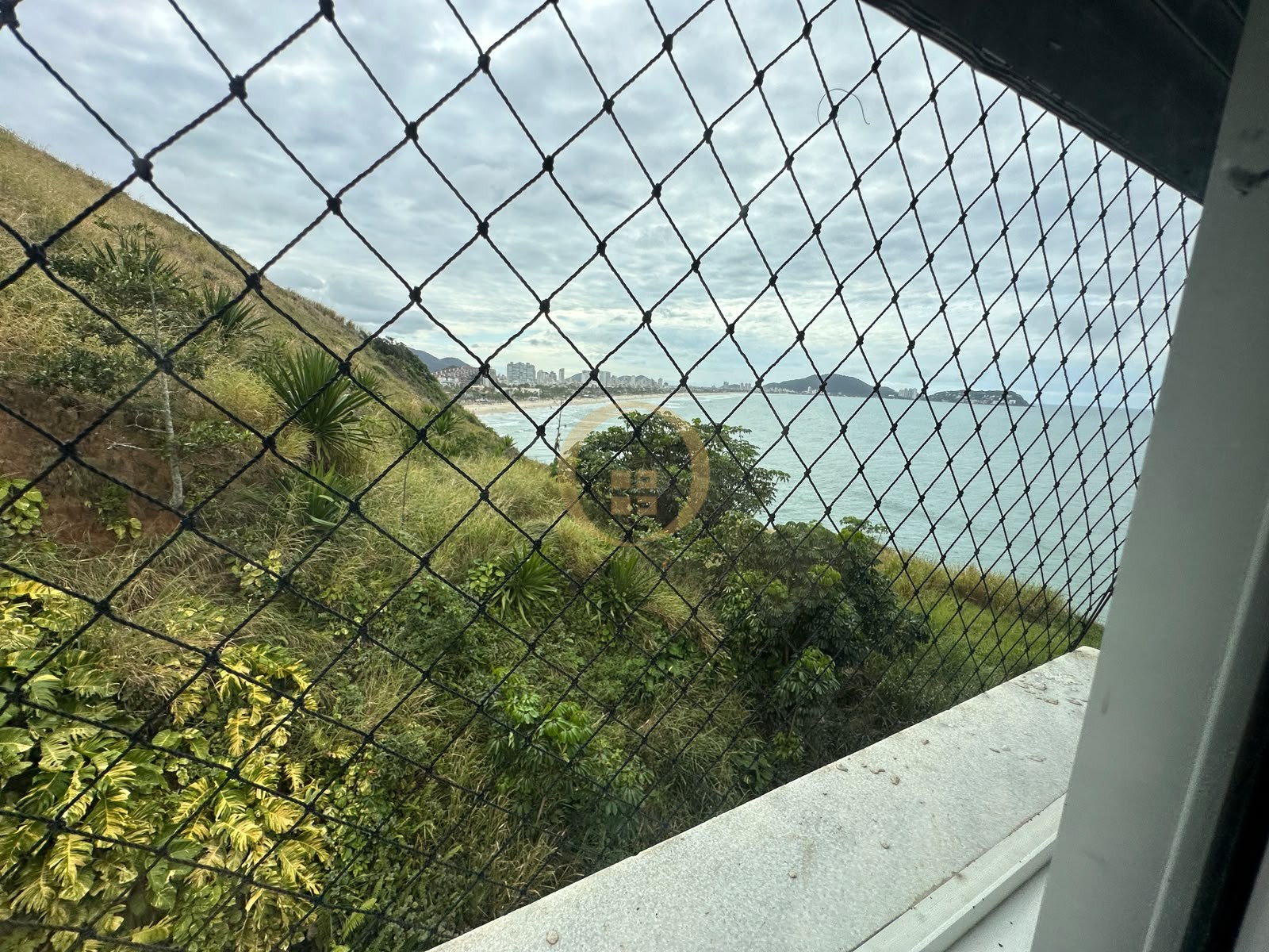 Apartamento Frente ao Mar nas Pitangueiras, Guarujá - SP