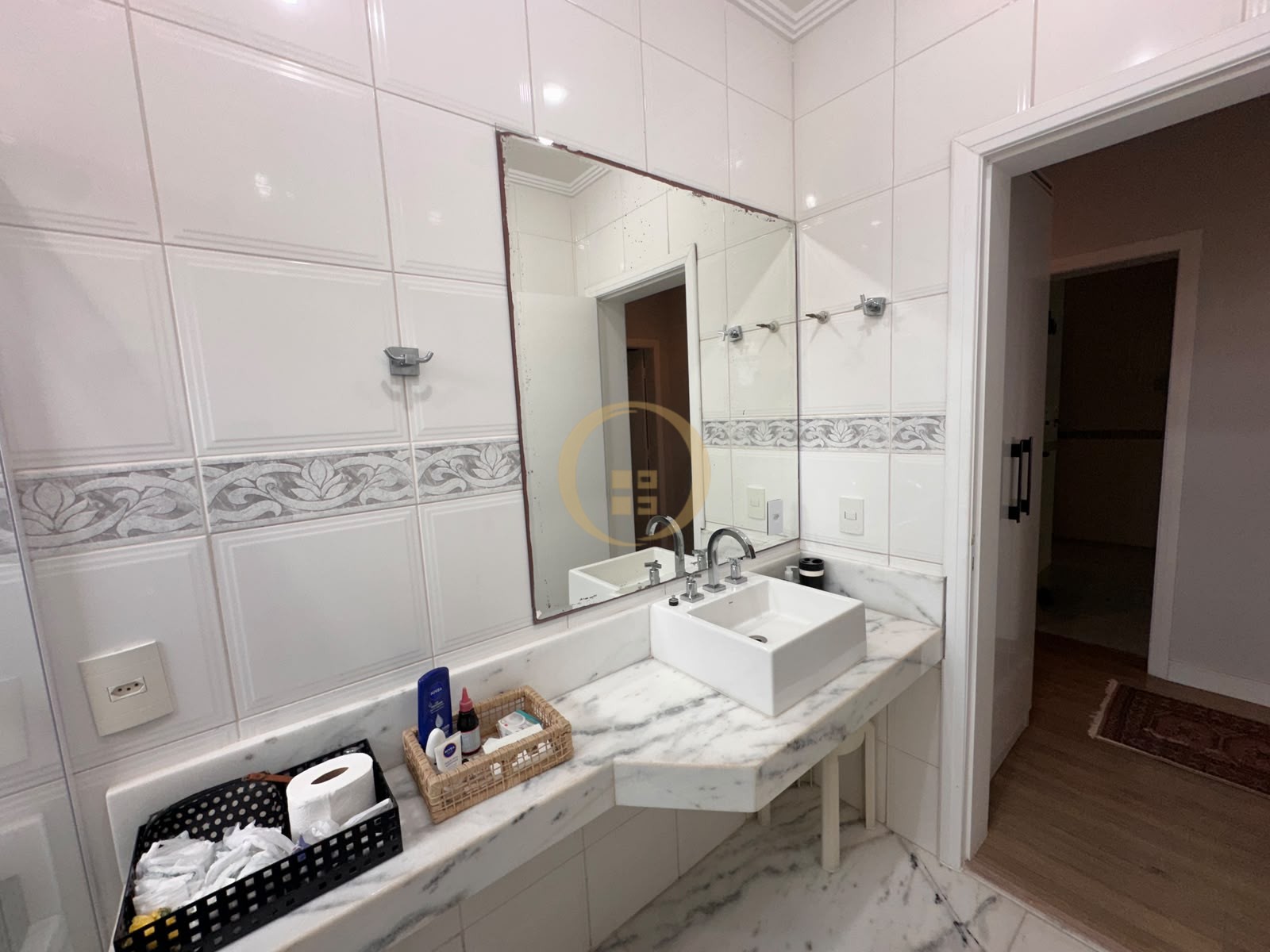 Apartamento Frente ao Mar nas Pitangueiras, Guarujá - SP