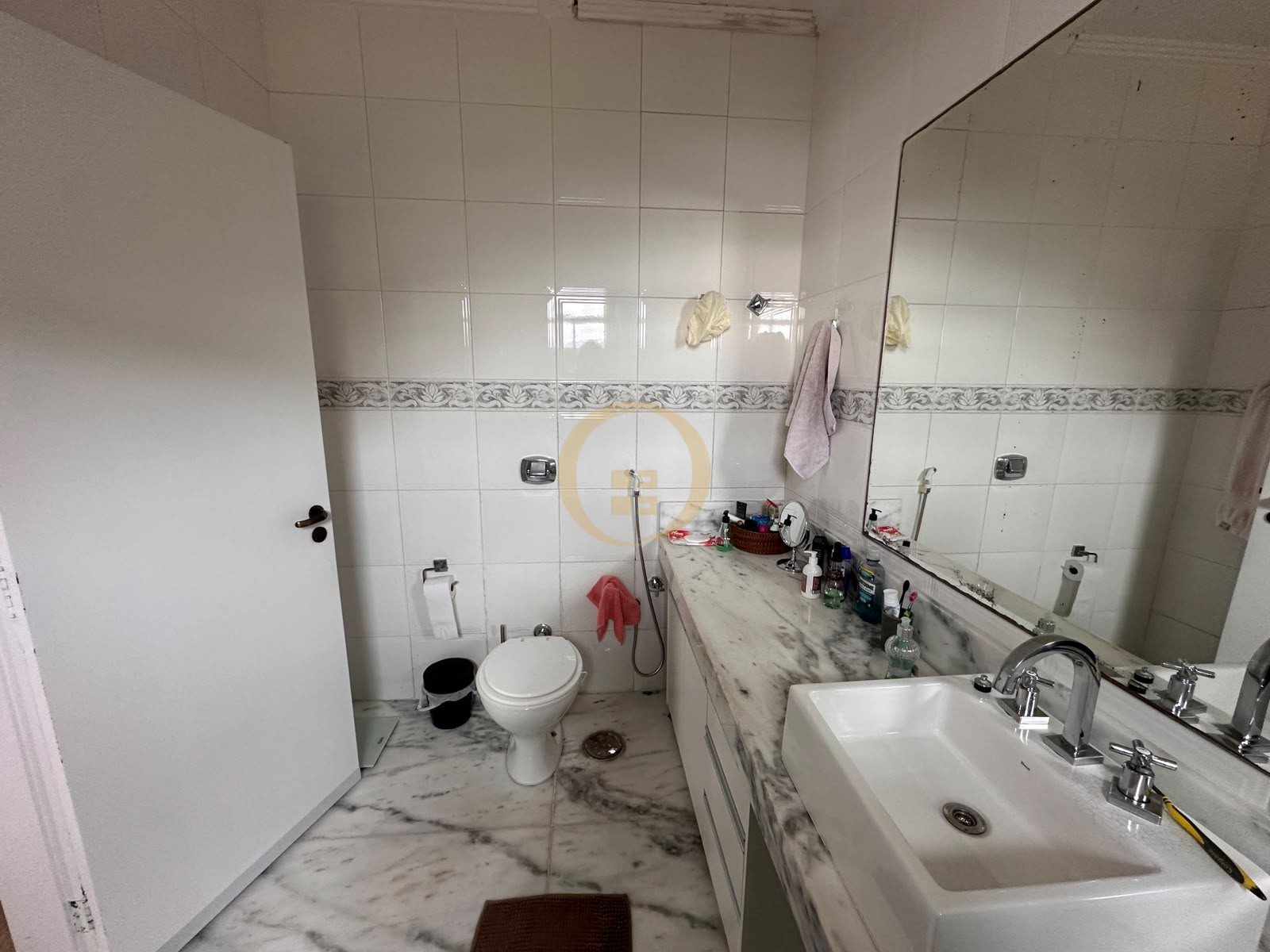 Apartamento Frente ao Mar nas Pitangueiras, Guarujá - SP