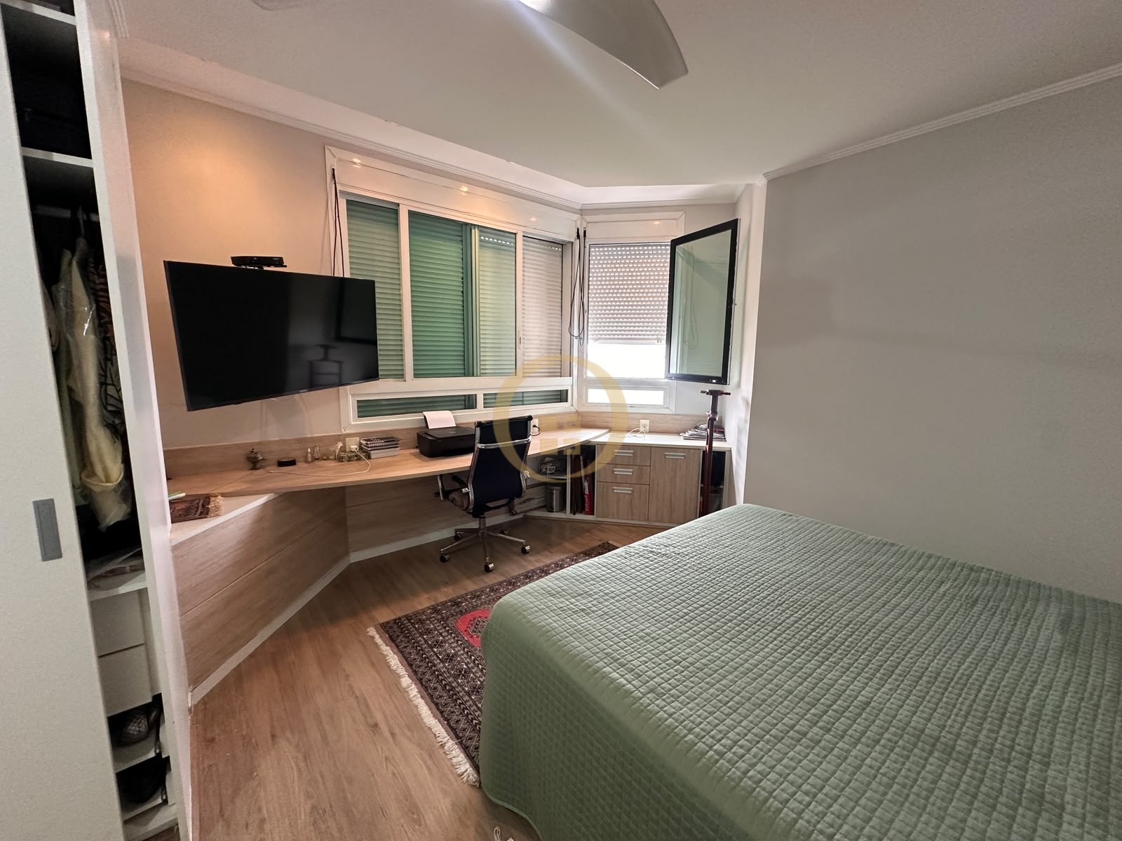 Apartamento Frente ao Mar nas Pitangueiras, Guarujá - SP