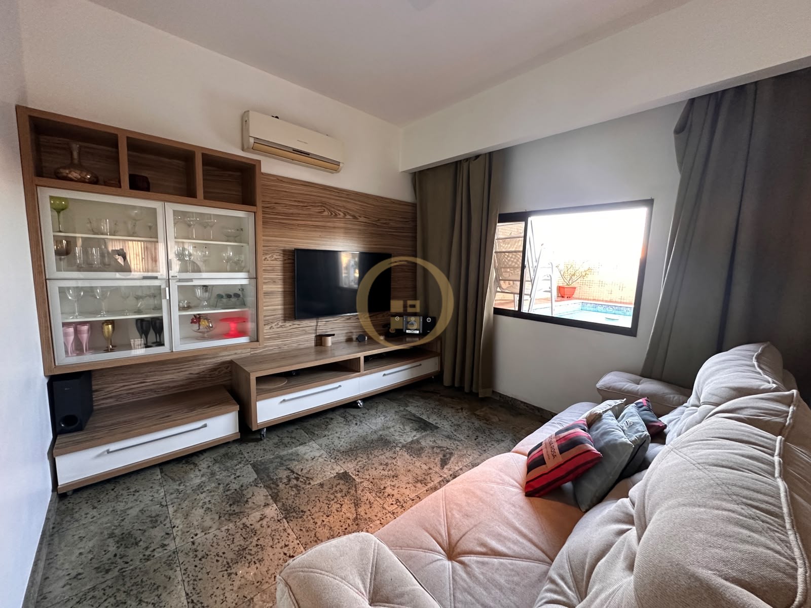 Apartamento-3-dormitorios-Pitangueiras