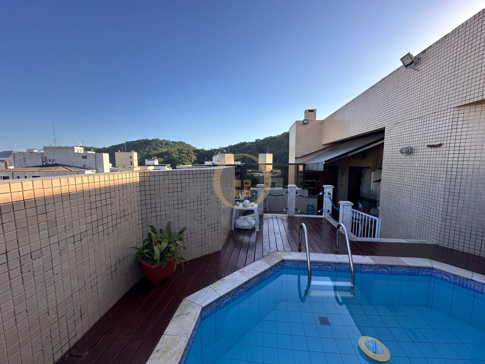Apartamento-3-dormitorios-Pitangueiras