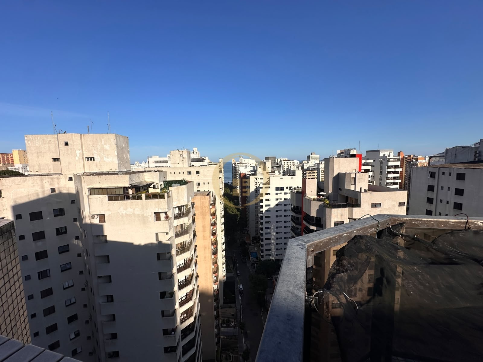 Apartamento-3-dormitorios-Pitangueiras