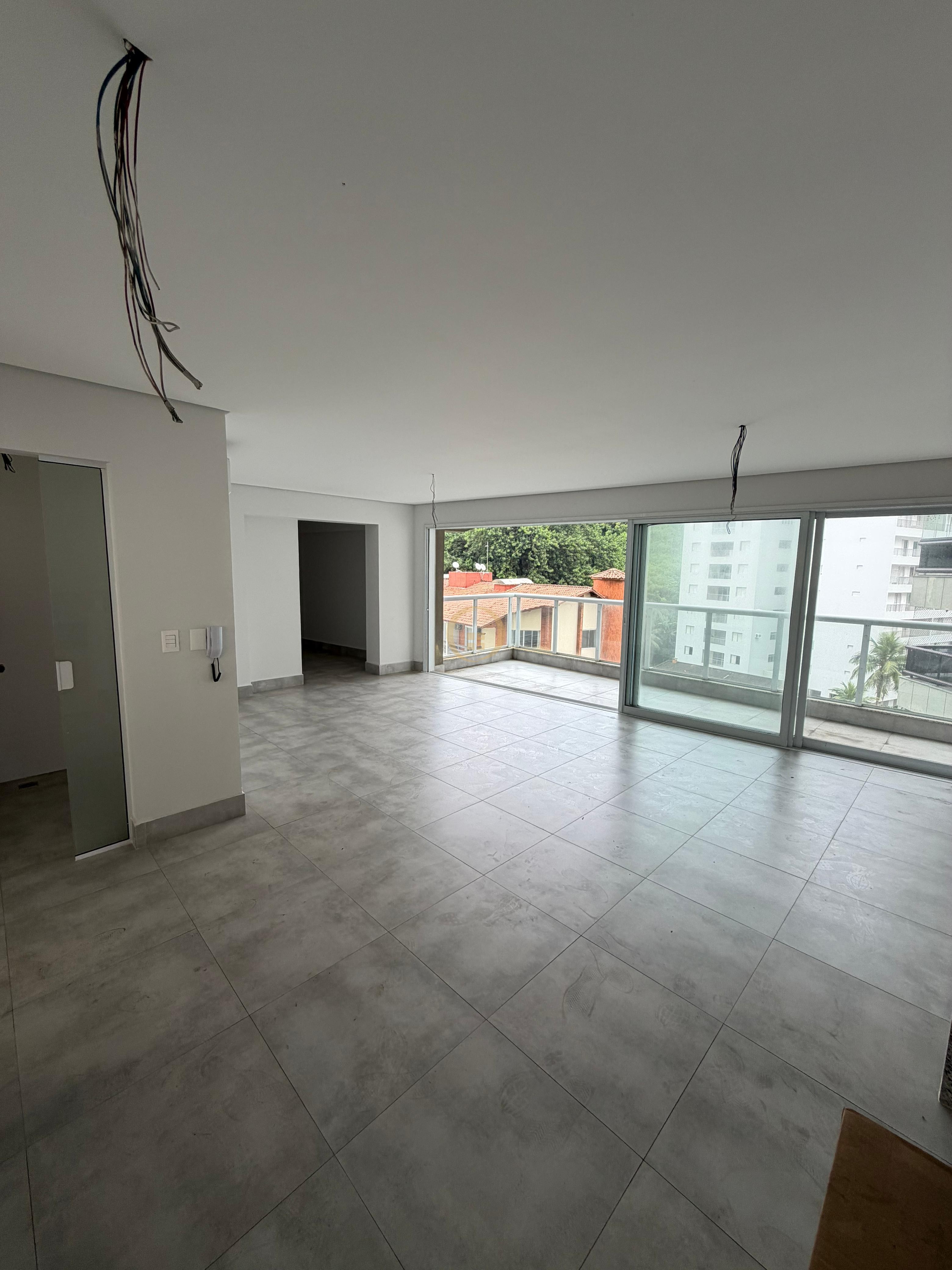 Apartamento na Praia das Astúrias, Guarujá - SP