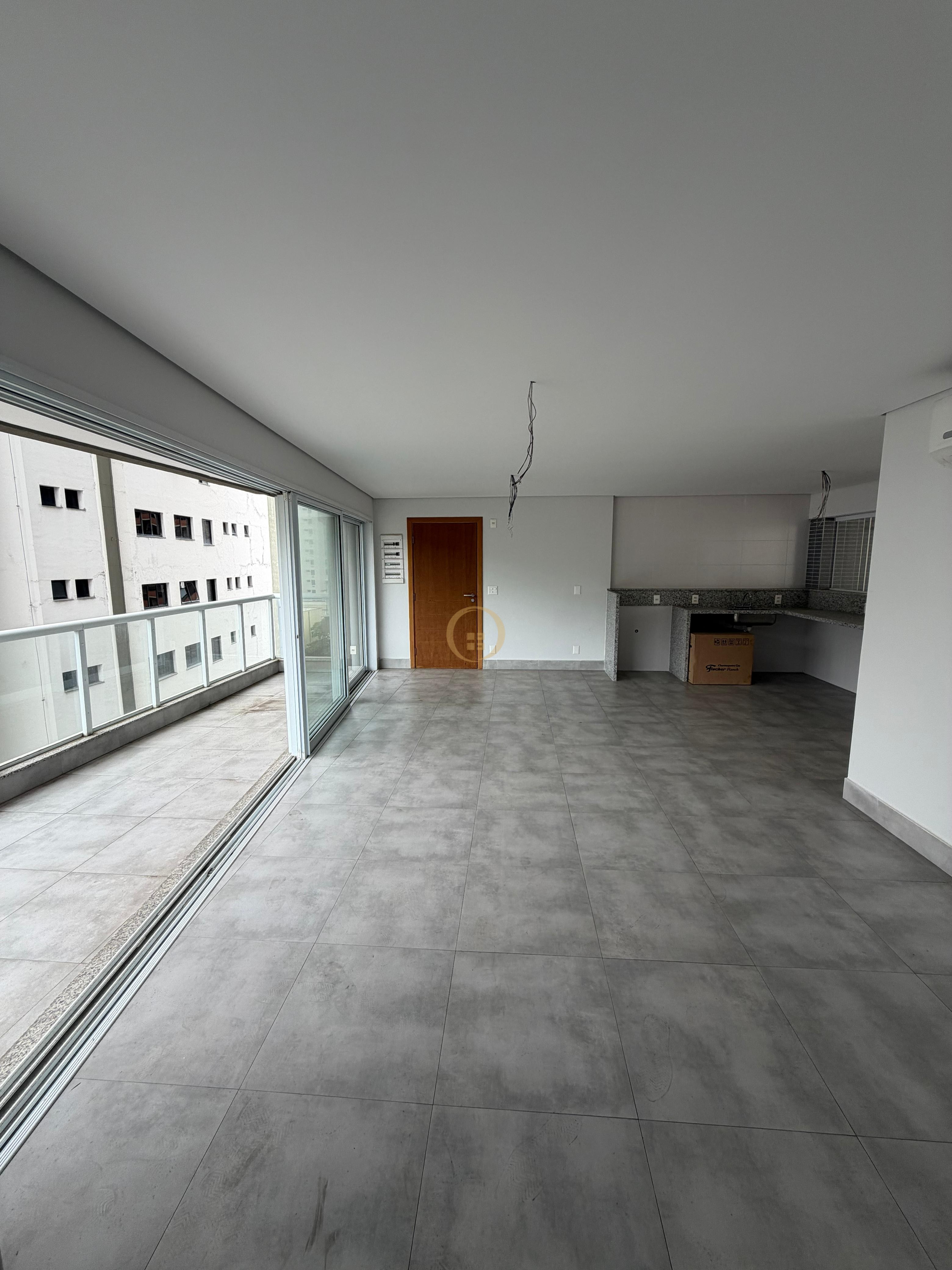 Apartamento na Praia das Astúrias, Guarujá - SP