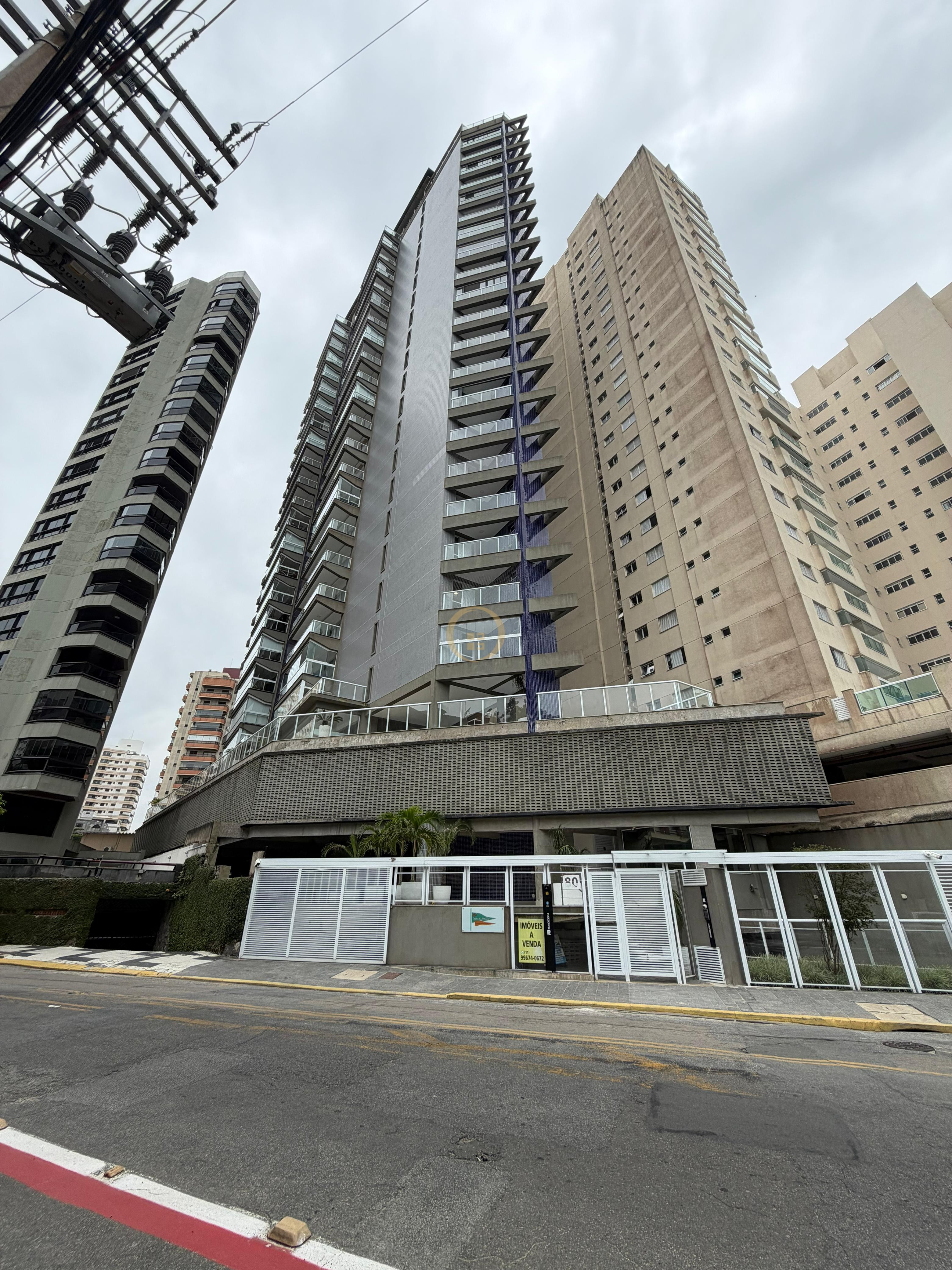 Apartamento na Praia das Astúrias, Guarujá - SP