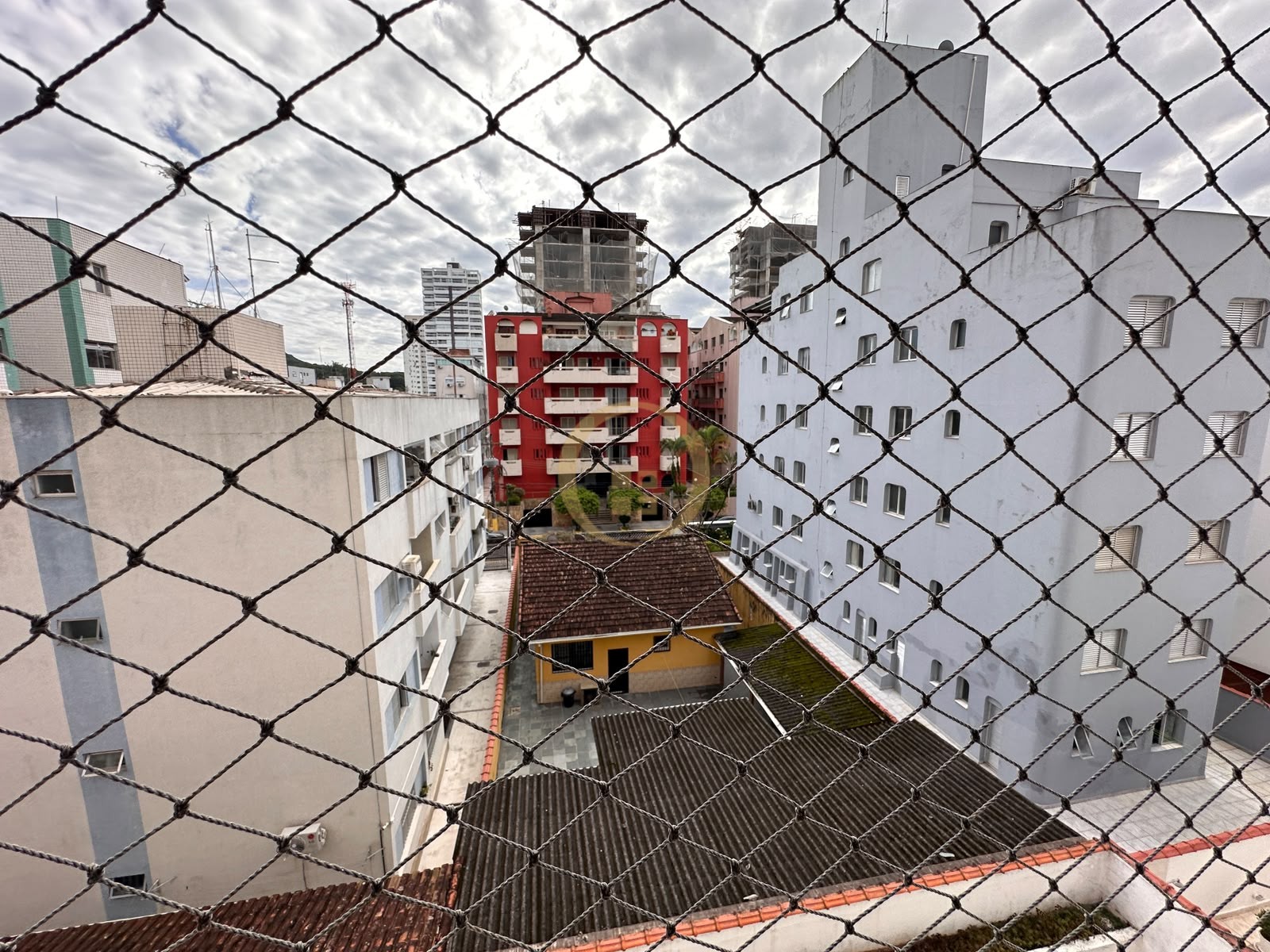 Apartamento na Praia das Astúrias, Guarujá - SP