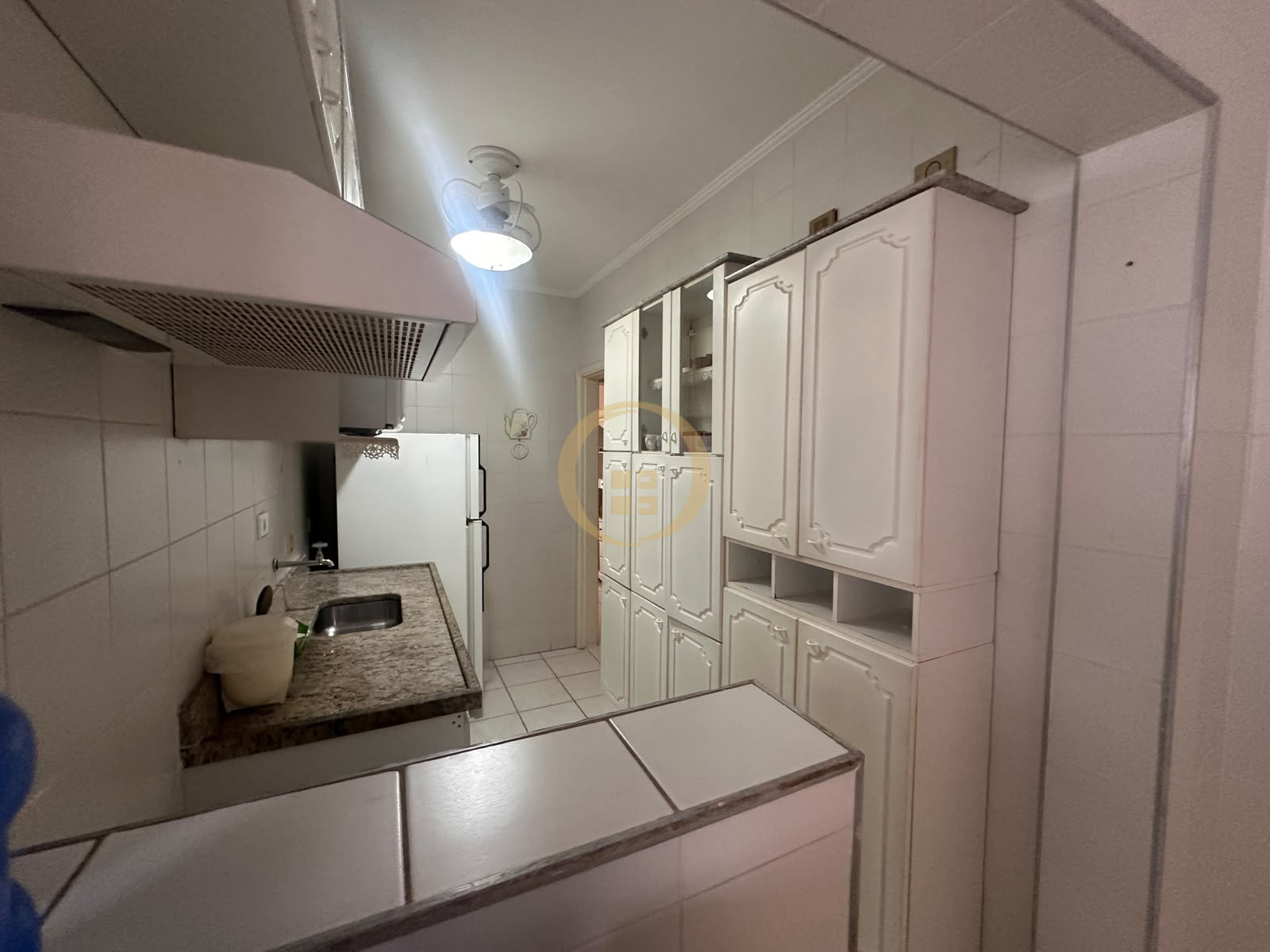 Apartamento na Praia das Pitangueiras, Guarujá - SP