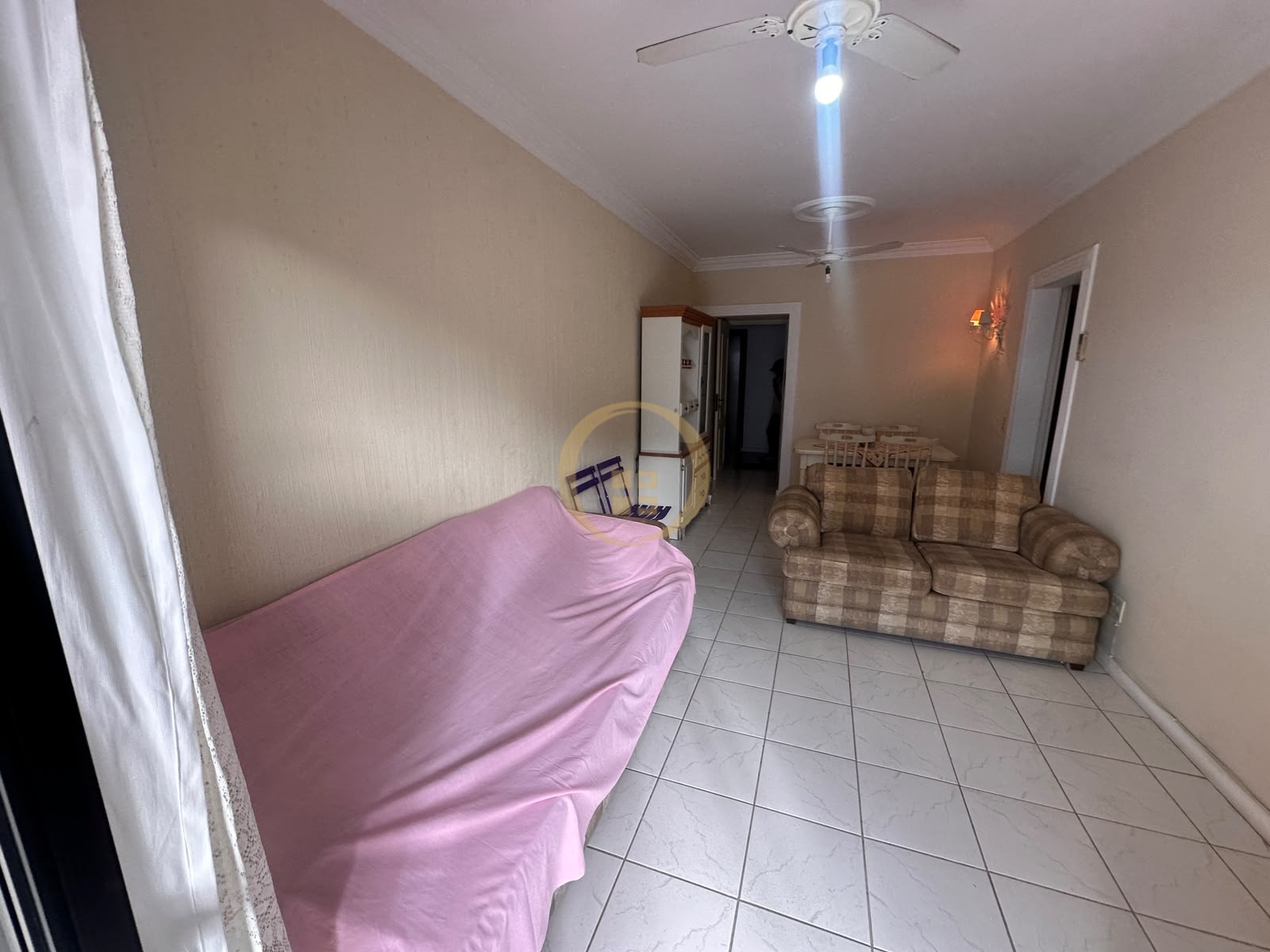 Apartamento-2-dormitorios-Pitangueiras