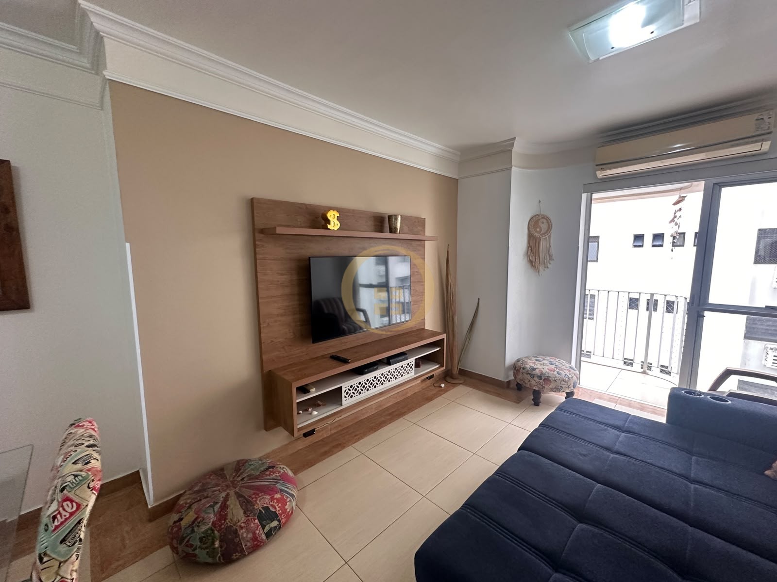 Apartamento na Praia das Pitangueiras, Guarujá - SP