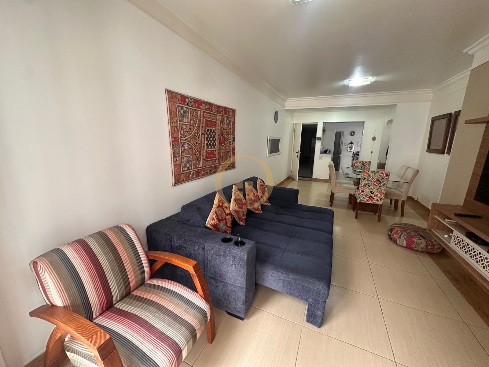 Apartamento na Praia das Pitangueiras, Guarujá - SP