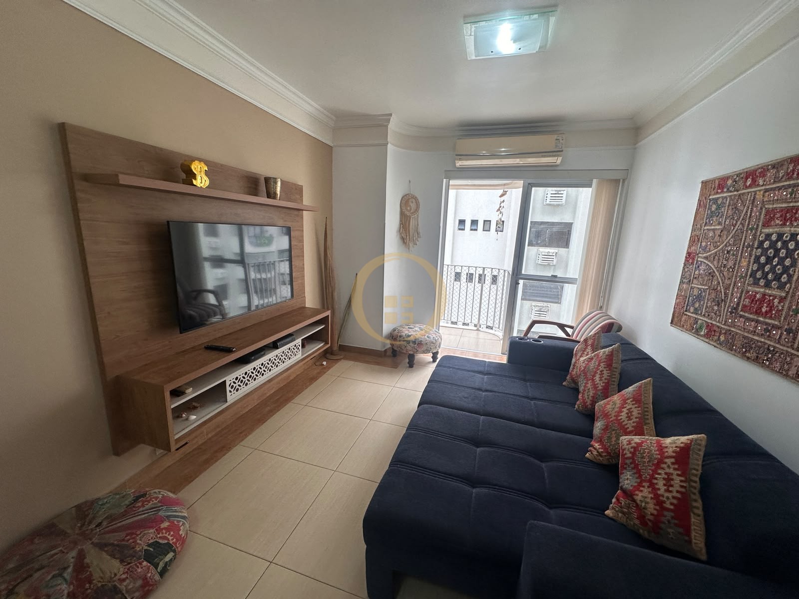 Apartamento na Praia das Pitangueiras, Guarujá - SP