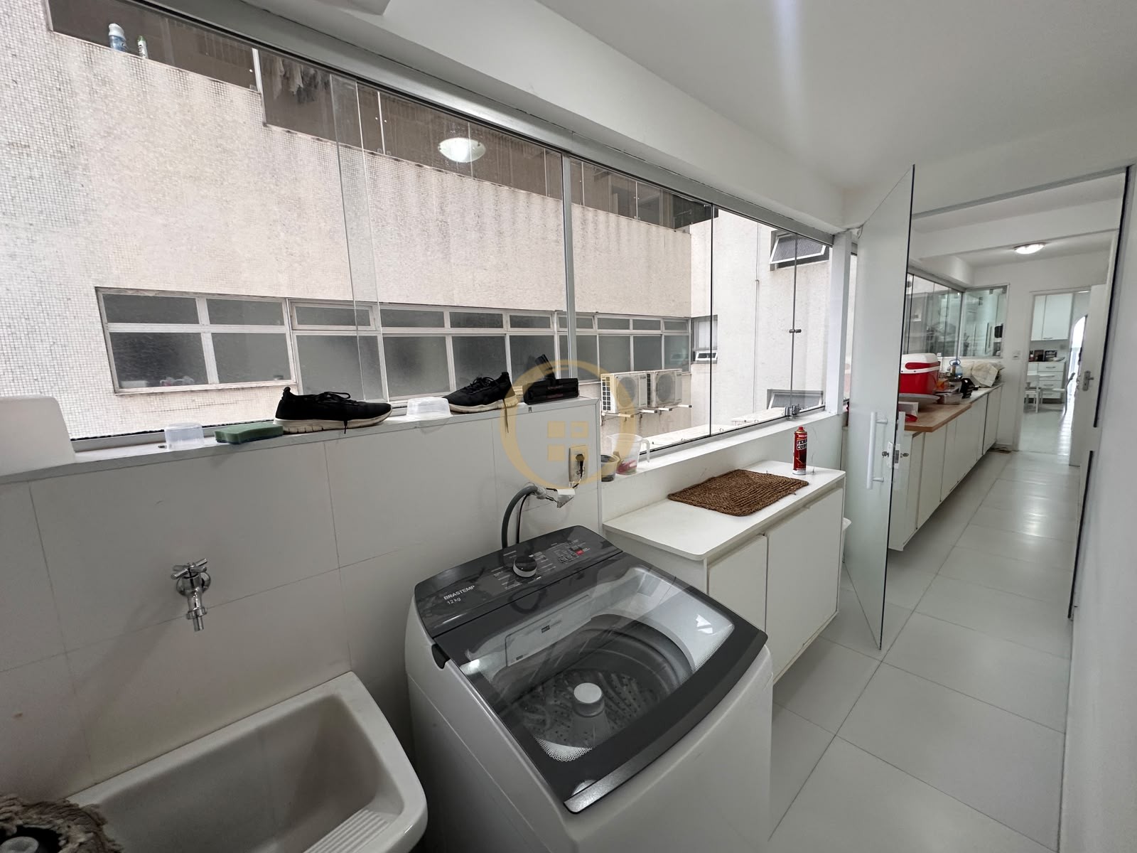 Apartamento Frente ao Mar nas Pitangueiras, Guarujá - SP