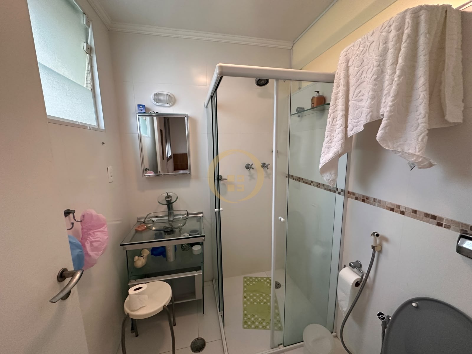 Apartamento Frente ao Mar nas Pitangueiras, Guarujá - SP