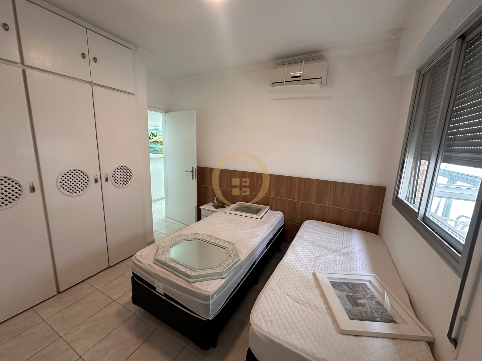 Apartamento Frente ao Mar nas Pitangueiras, Guarujá - SP