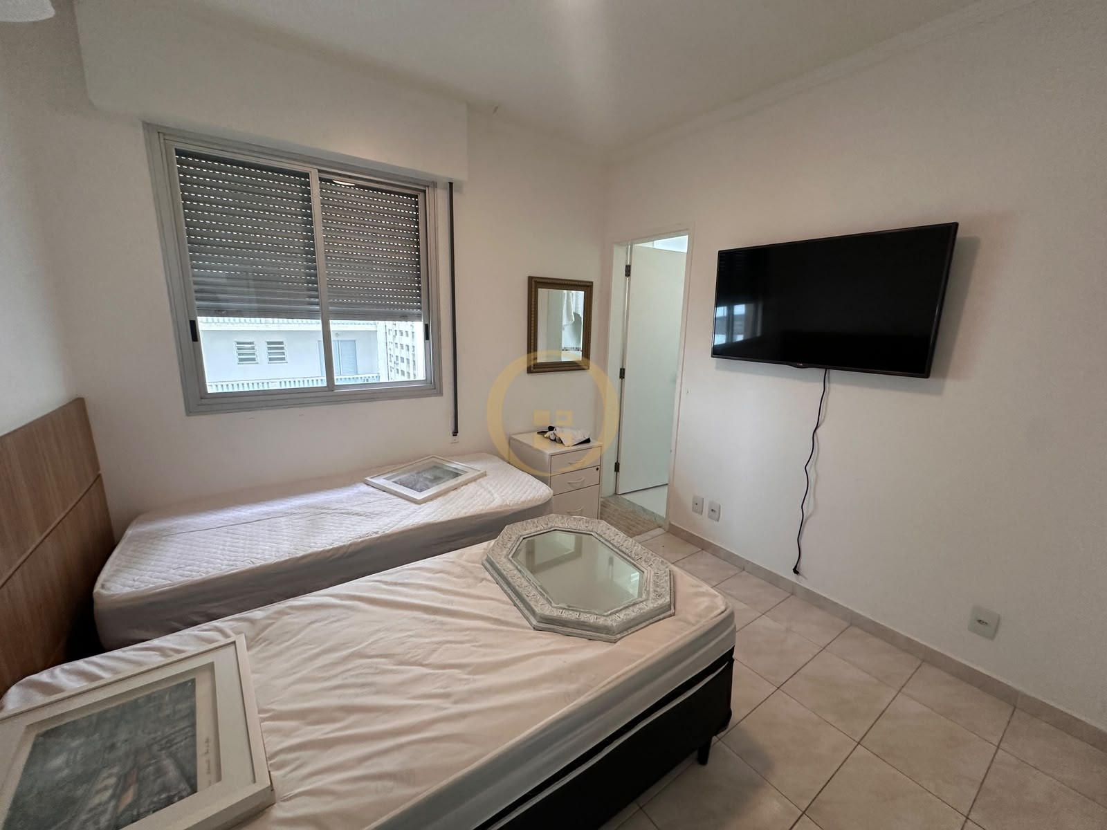 Apartamento Frente ao Mar nas Pitangueiras, Guarujá - SP