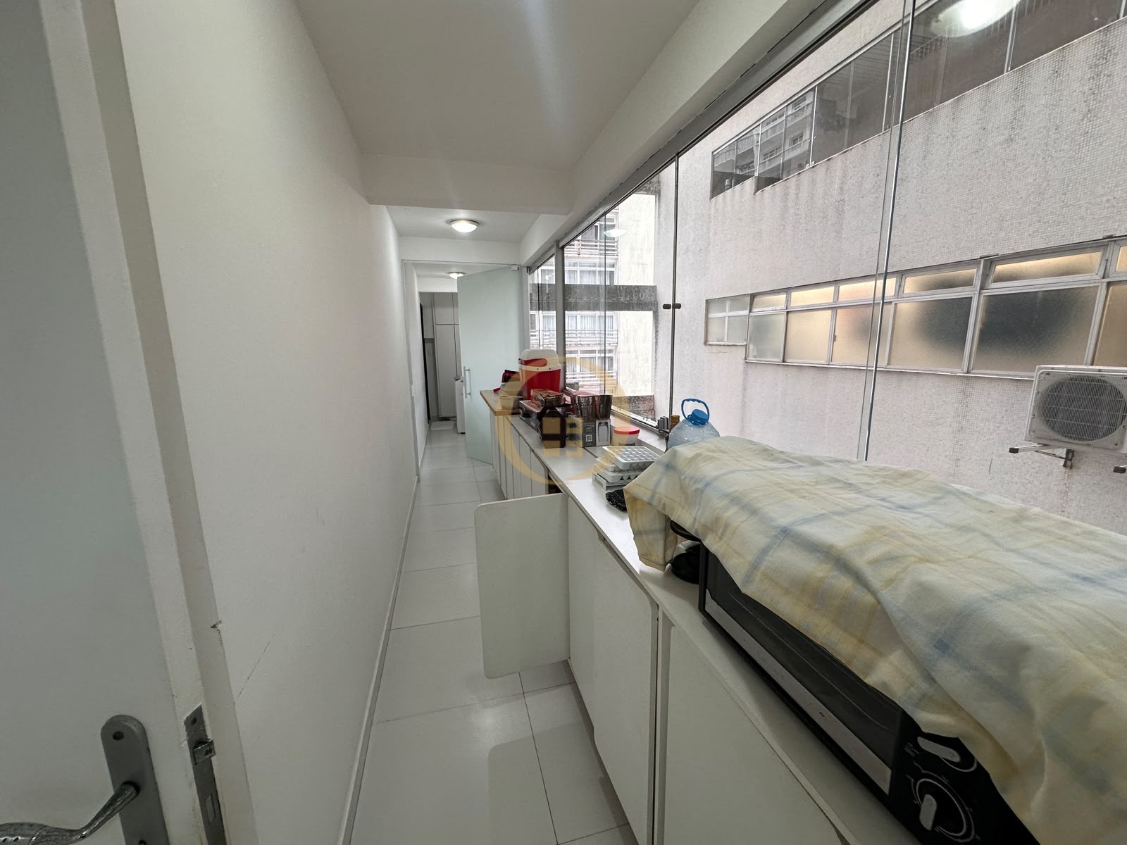 Apartamento Frente ao Mar nas Pitangueiras, Guarujá - SP