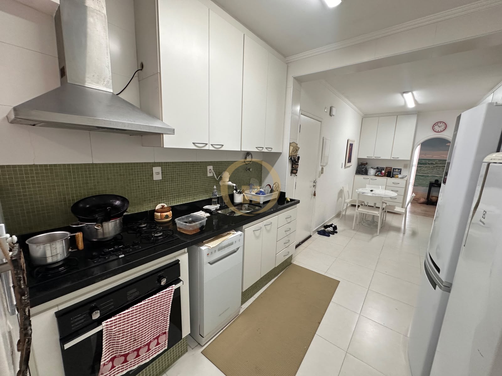 Apartamento Frente ao Mar nas Pitangueiras, Guarujá - SP