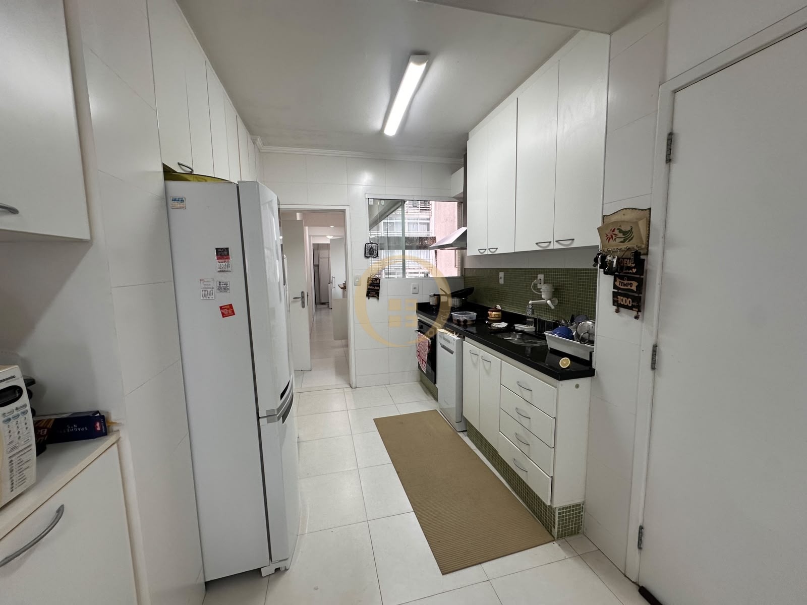 Apartamento Frente ao Mar nas Pitangueiras, Guarujá - SP