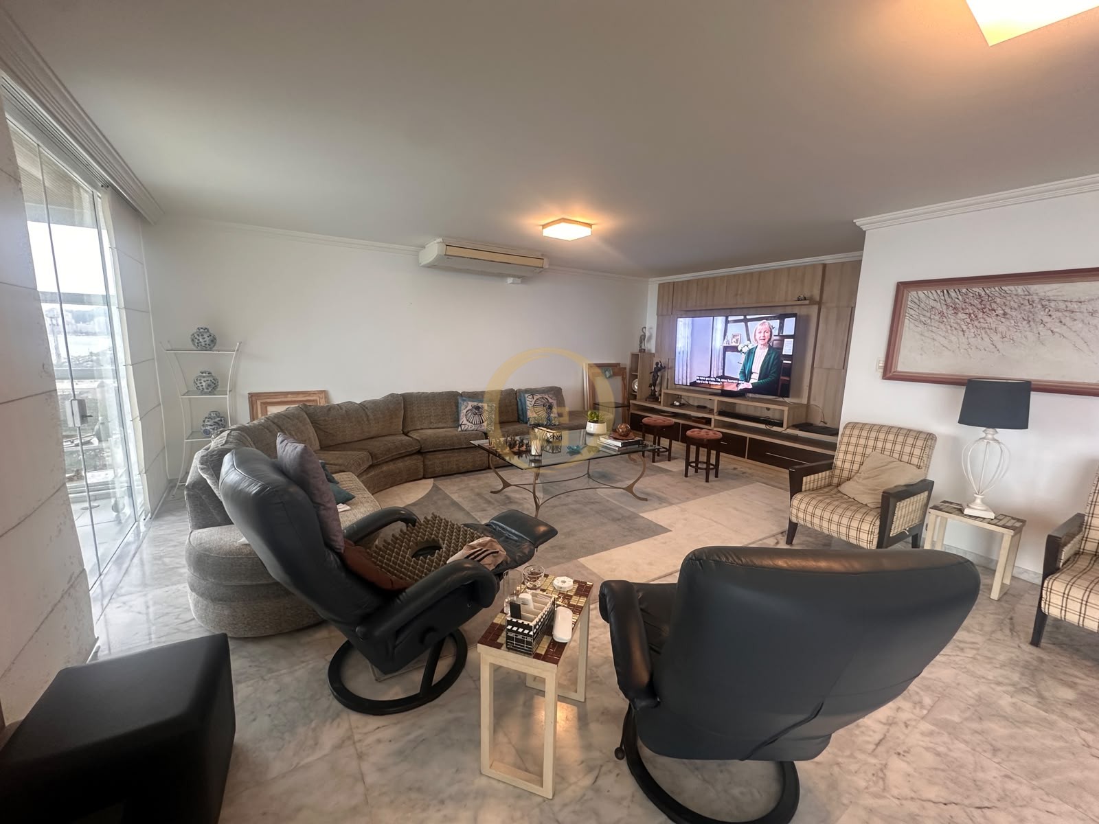 Apartamento Frente ao Mar nas Pitangueiras, Guarujá - SP