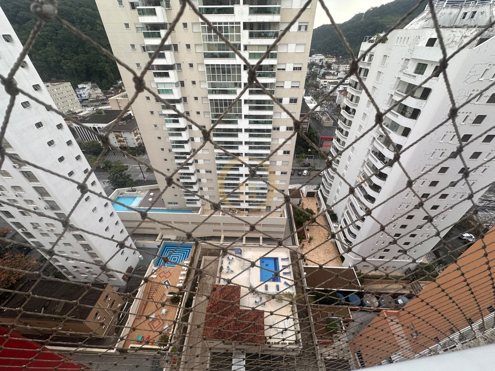 Apartamento-4-dormitorios-Pitangueiras