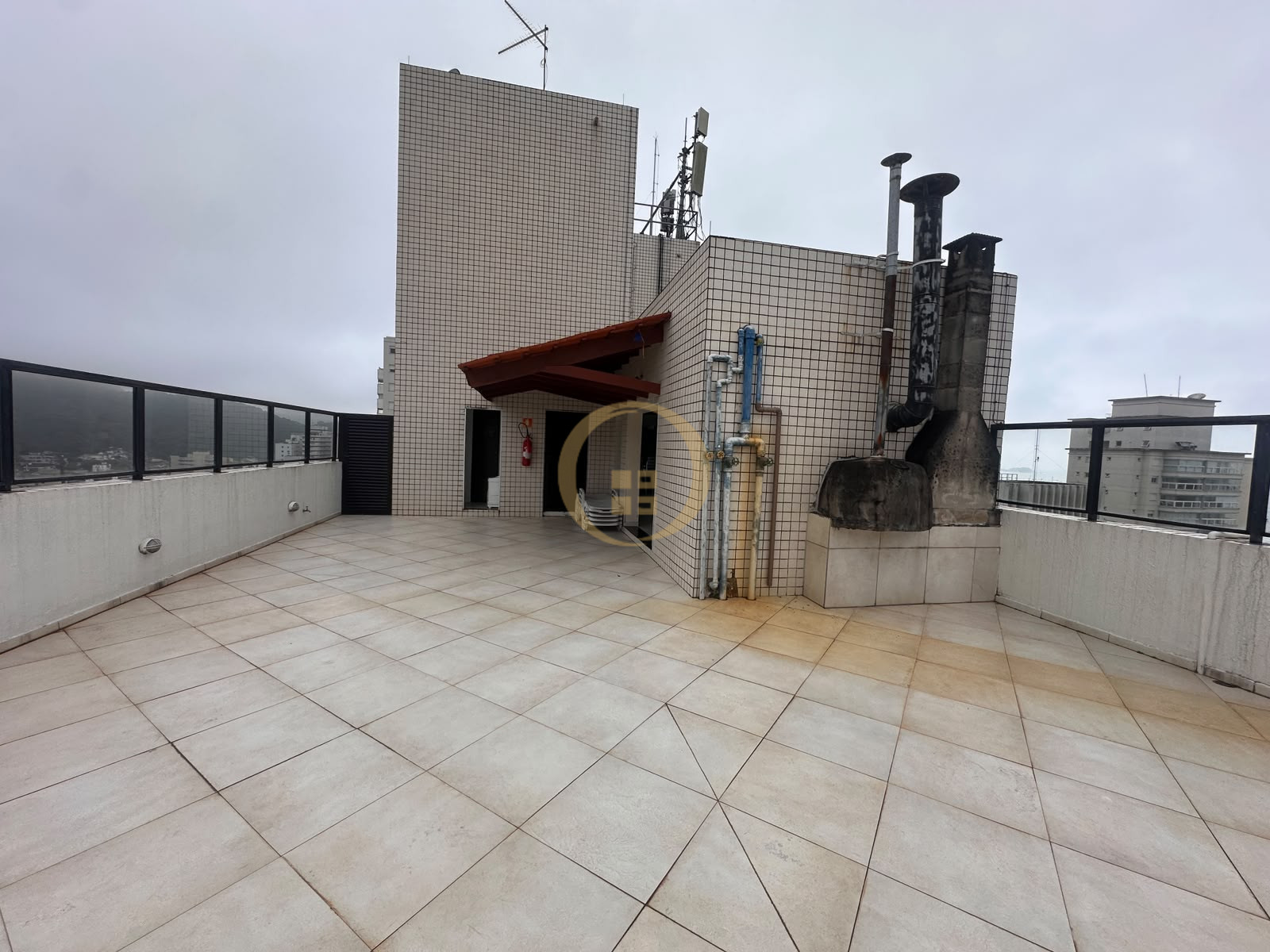 Apartamento-2-dormitorios-Pitangueiras