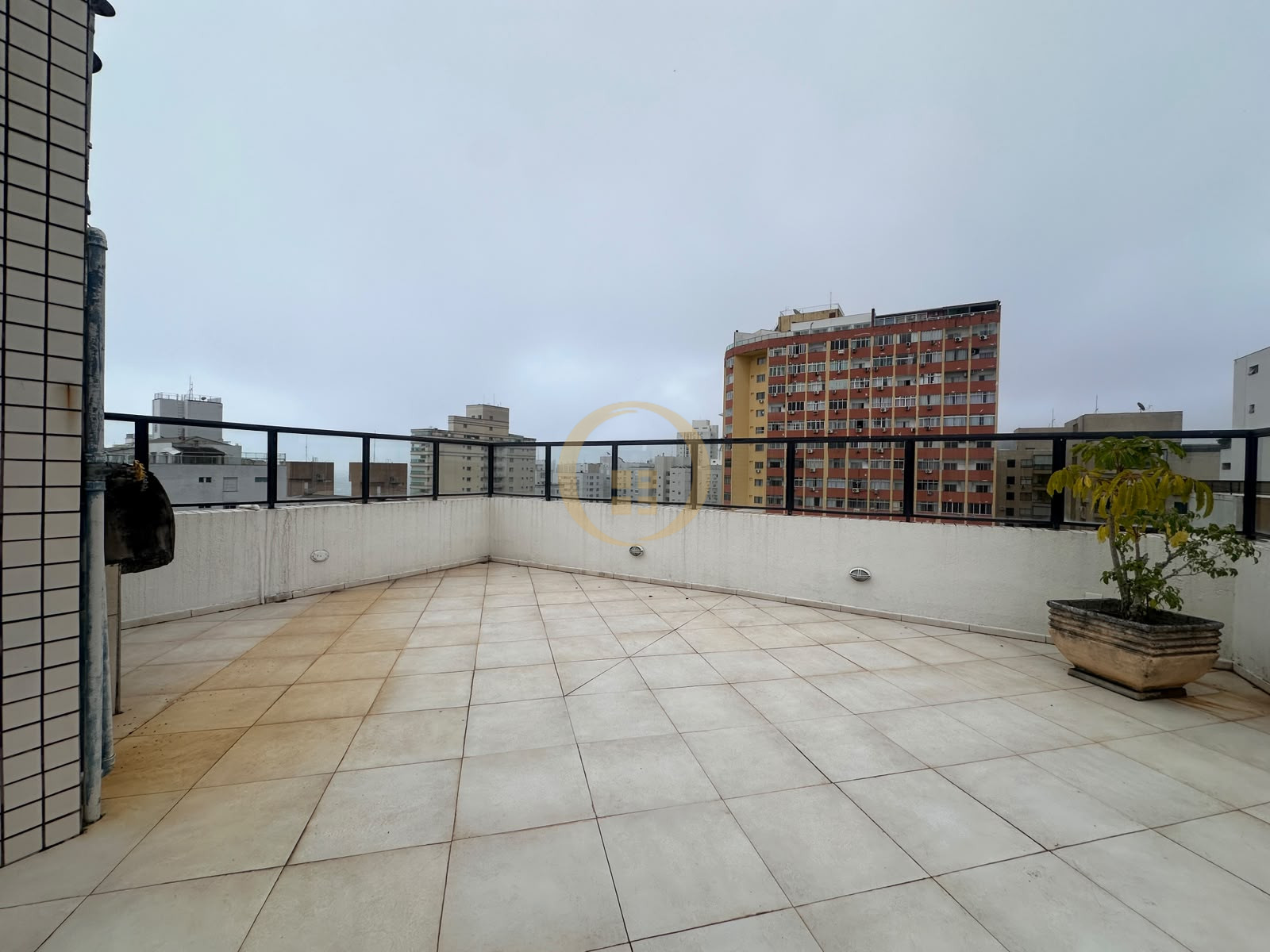 Apartamento-2-dormitorios-Pitangueiras