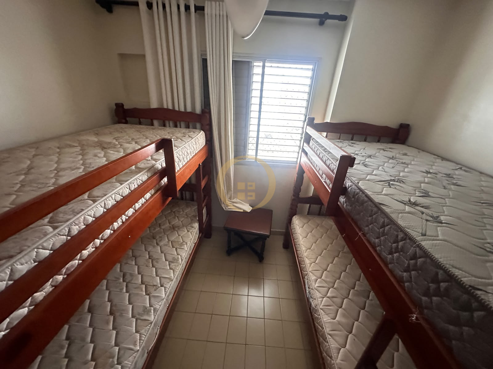 Apartamento-2-dormitorios-Pitangueiras