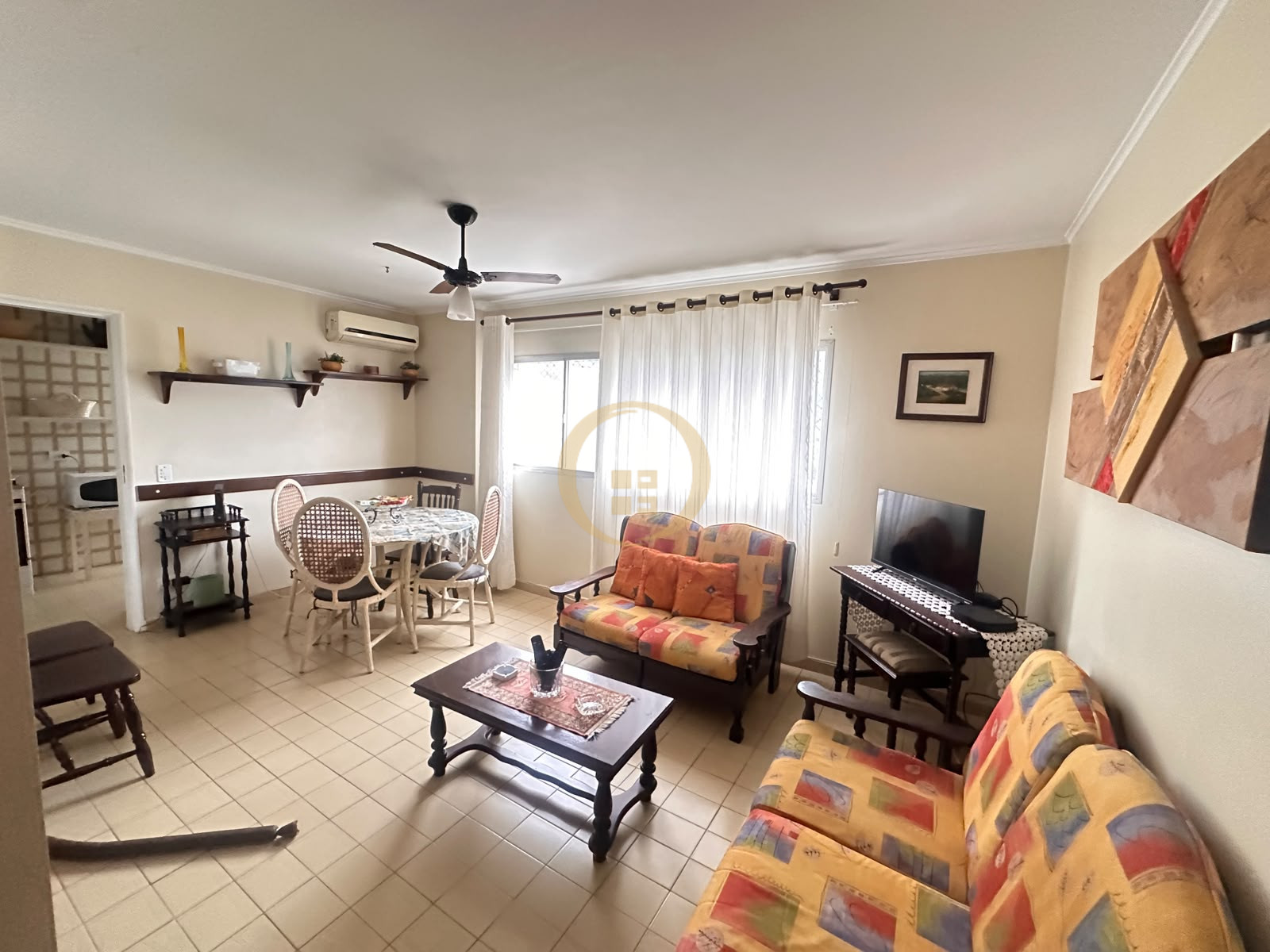 Apartamento-2-dormitorios-Pitangueiras