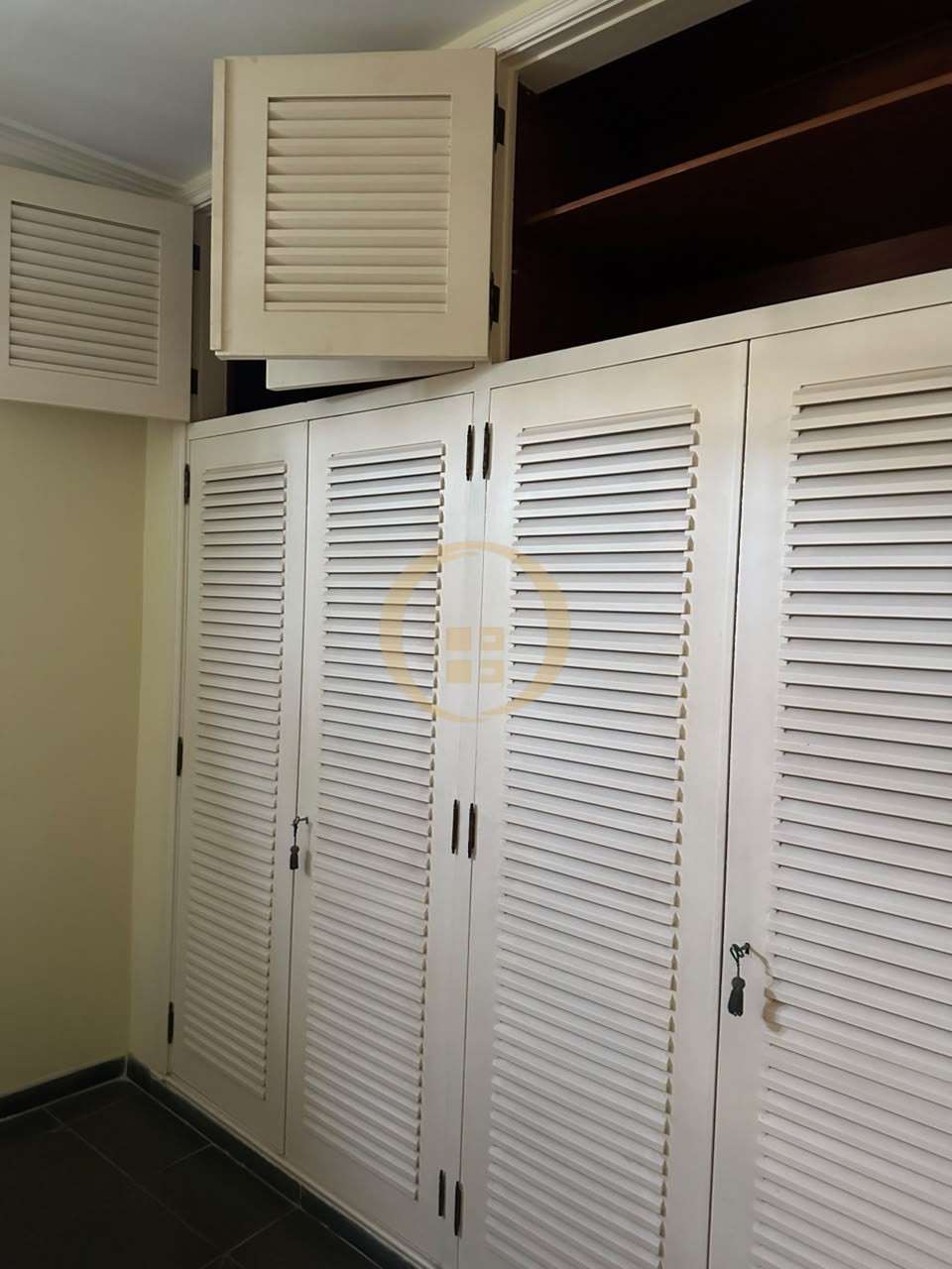 Apartamento-4-dormitorios-Pitangueiras