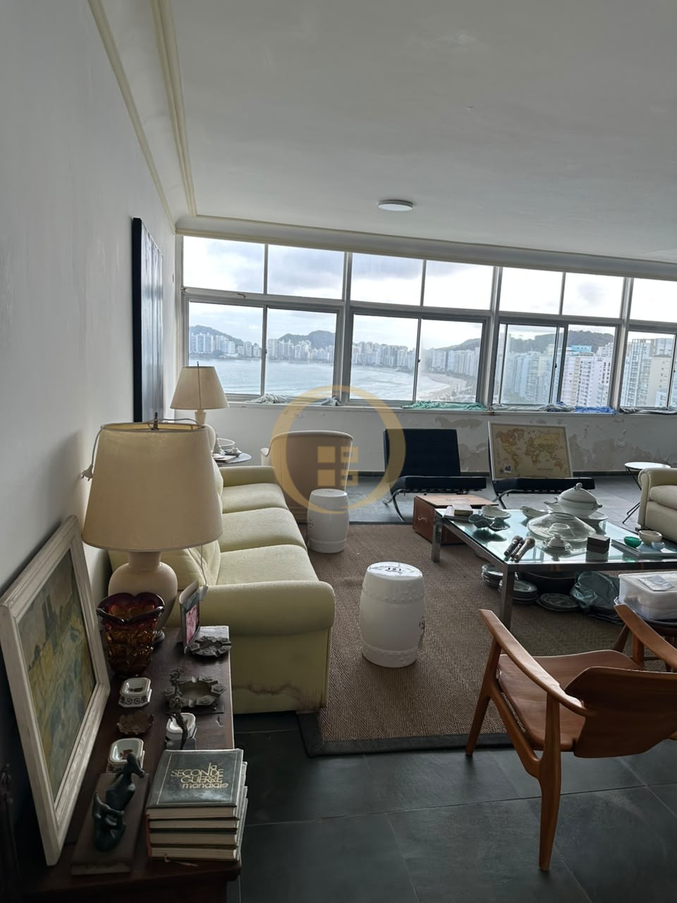 Apartamento-4-dormitorios-Pitangueiras