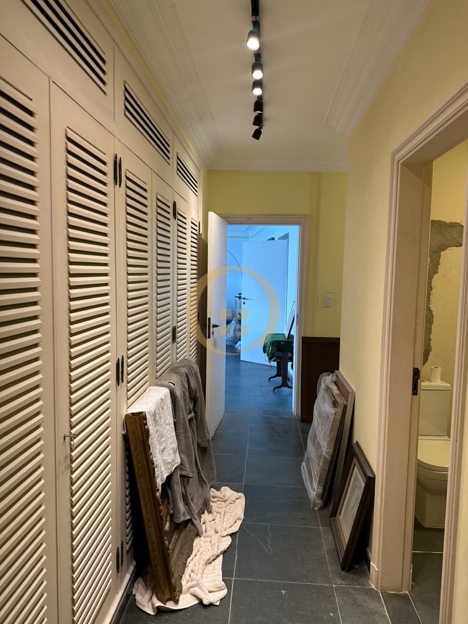 Apartamento-4-dormitorios-Pitangueiras