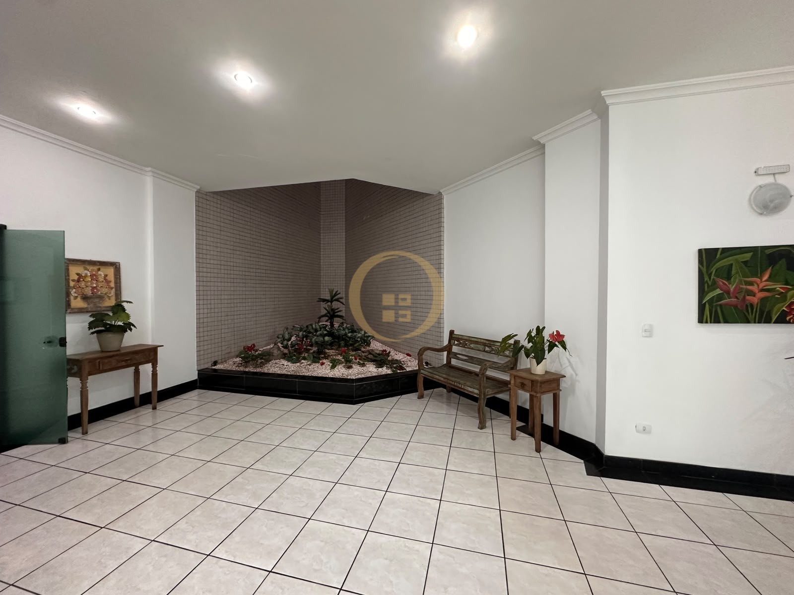 Apartamento na Praia da Enseada, Guarujá - SP