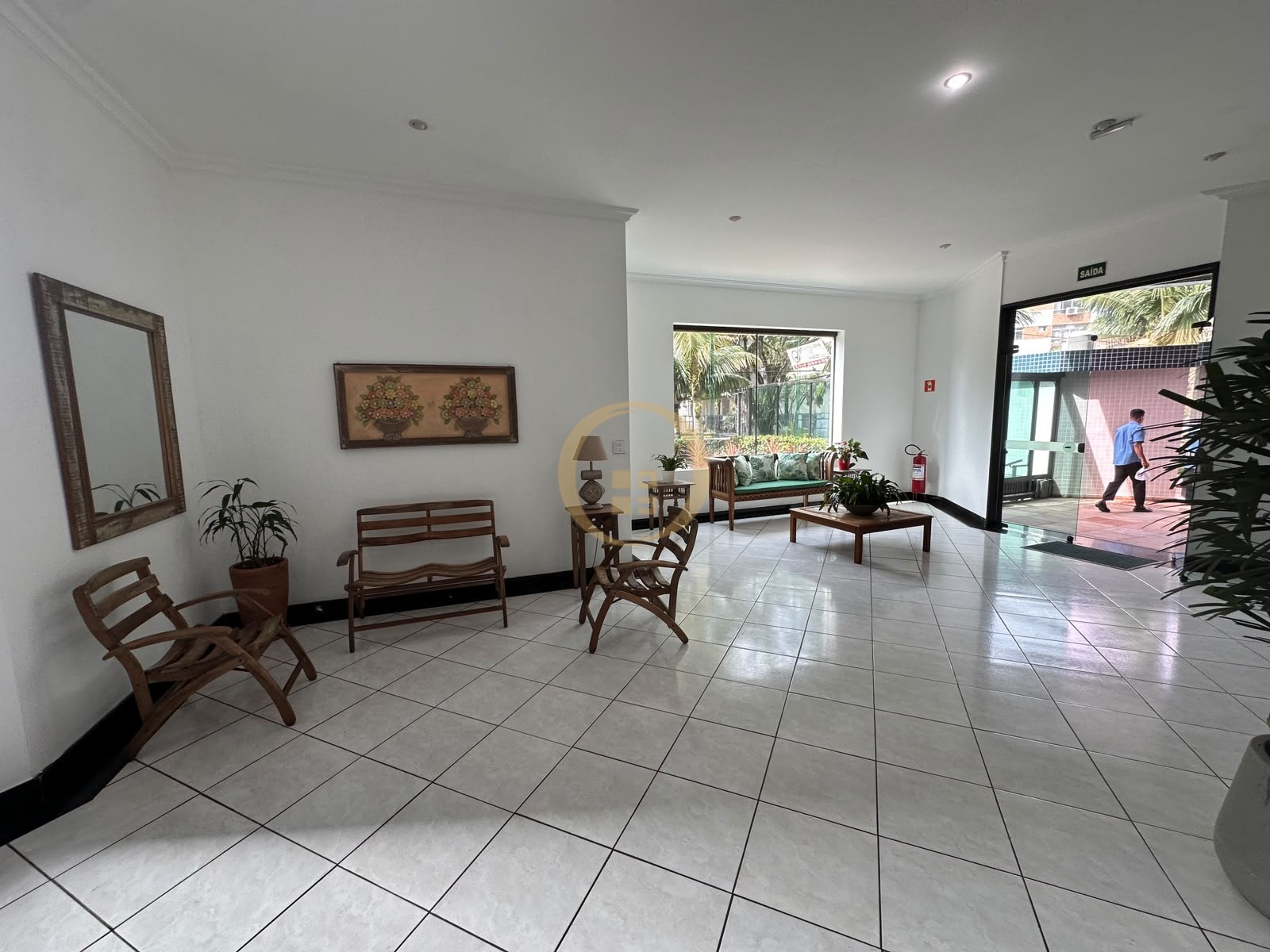 Apartamento na Praia da Enseada, Guarujá - SP