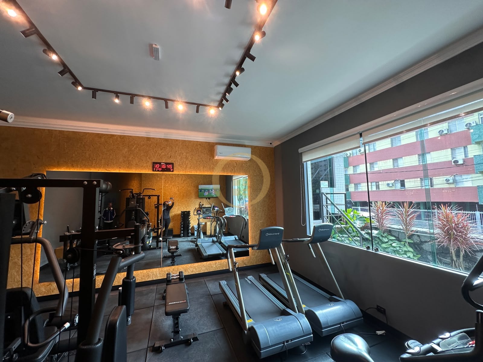 Apartamento na Praia da Enseada, Guarujá - SP