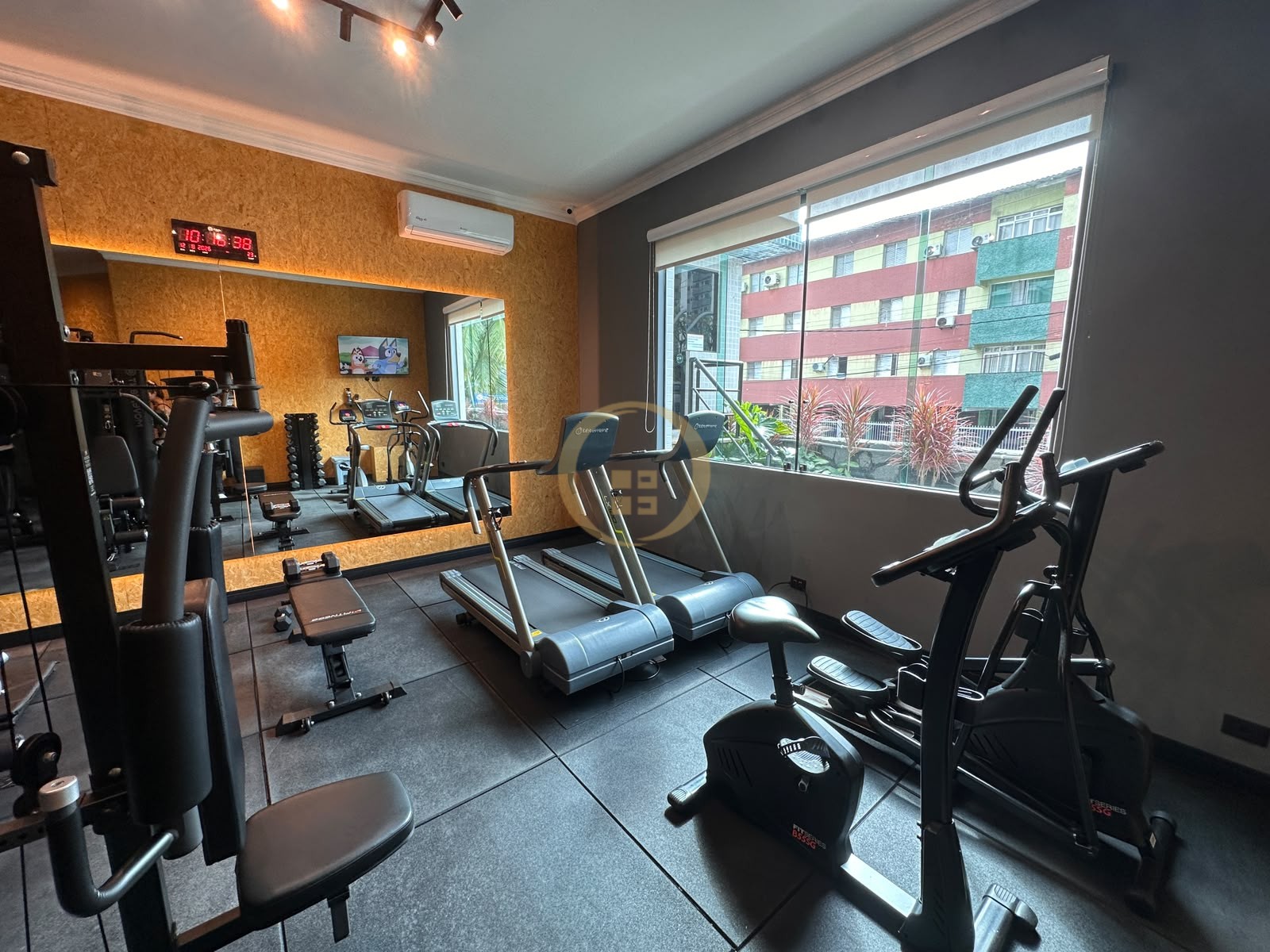 Apartamento na Praia da Enseada, Guarujá - SP