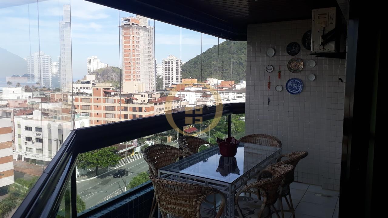 Apartamento na Praia da Enseada, Guarujá - SP