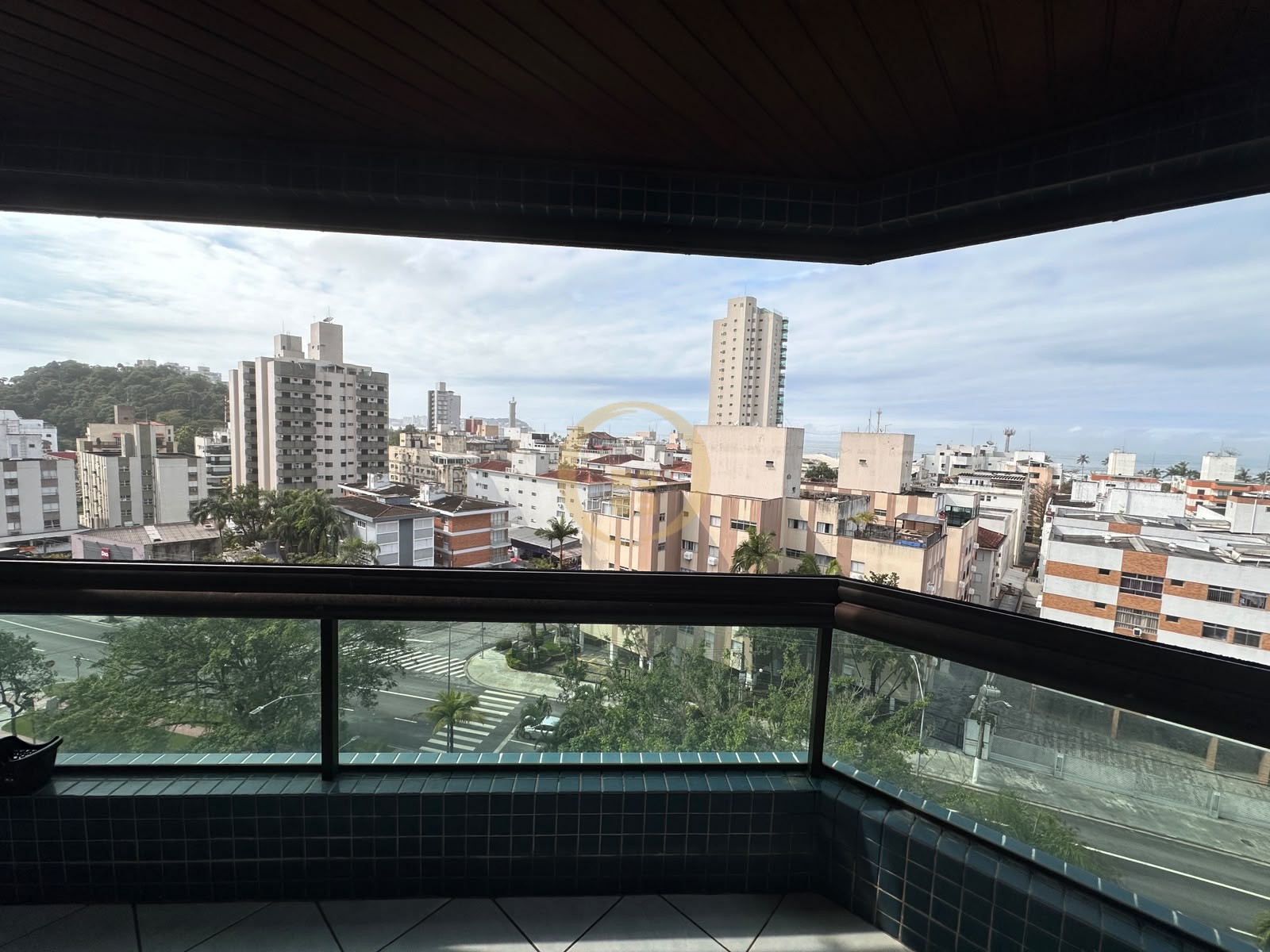 Apartamento na Praia da Enseada, Guarujá - SP