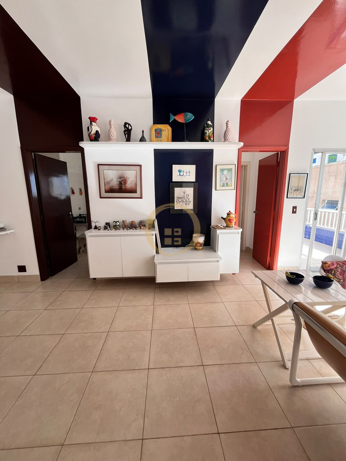Apartamento-2-dormitorios-Pitangueiras